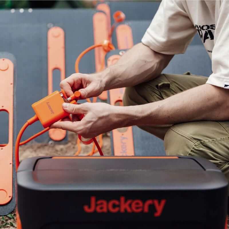 Jackery Solar Panel Connector, Links Multiple Solar Panels to Explorer Power Stations | 21-0006-000030