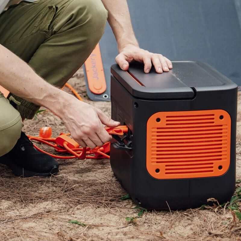 Jackery Solar Panel Connector, Links Multiple Solar Panels to Explorer Power Stations | 21-0006-000030